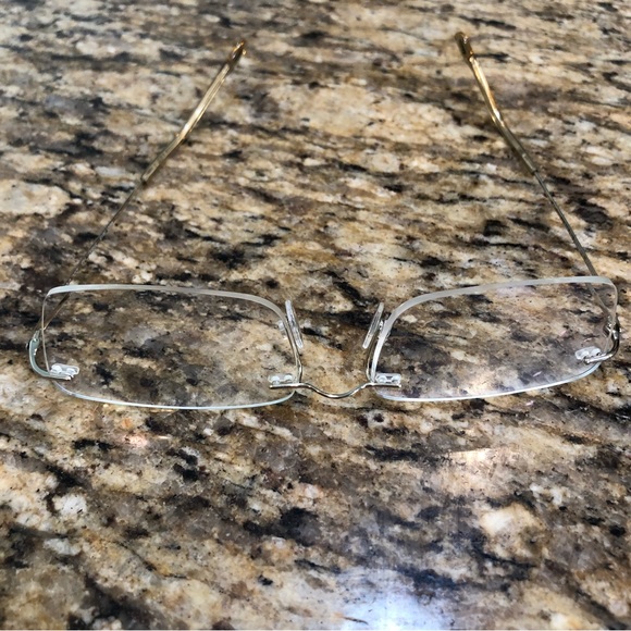 Excess titanium frames - Picture 9 of 11